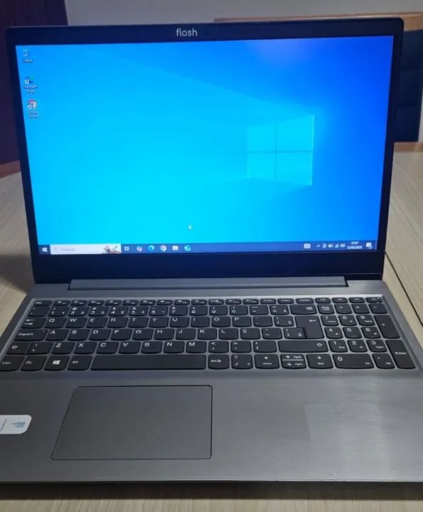 OFERTA IMPERDÍVEL!!! Notebook Lenovo Excelente Estado VTRS560 com 8Gb RAM e HD de 1Tb