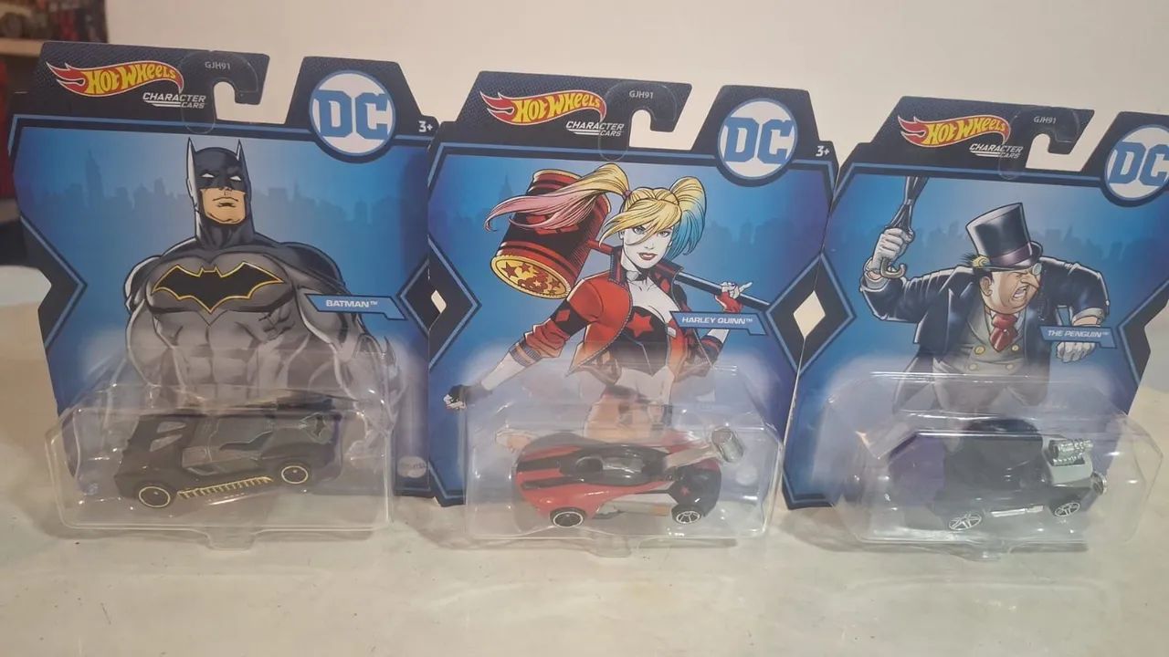 Coleção hot wheels temáticos batman completa lacrada 