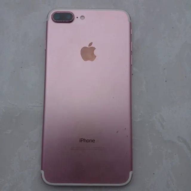iPhone rosa para sucata (ou não).