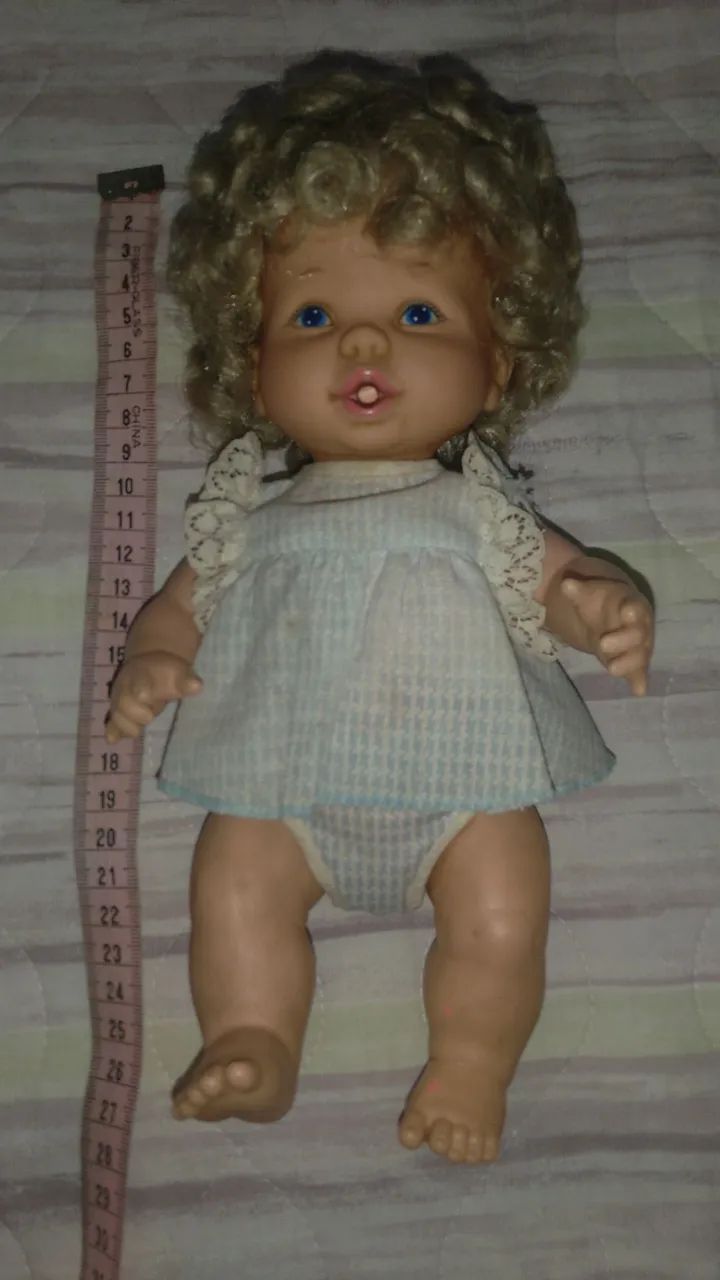 Bonequinha antiga 