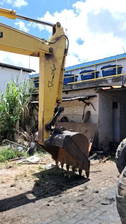 ESCAVADEIRA KOMATSU PC200/6 ANO 2006 - Foto 3