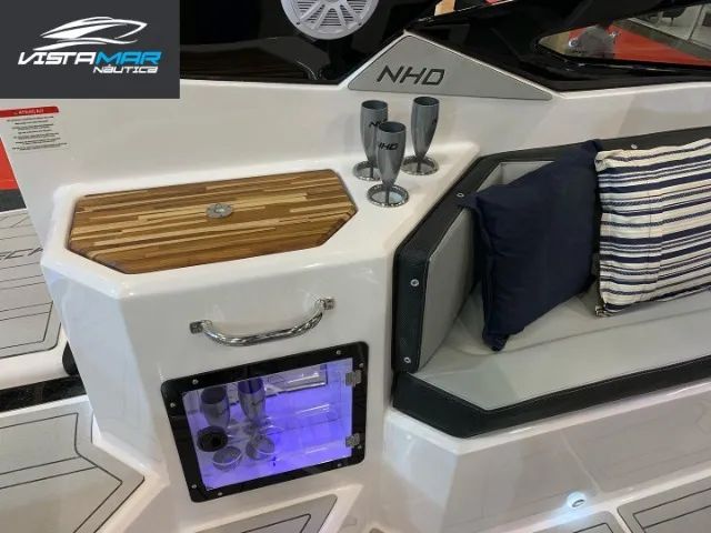 Lancha NHD 270 (265 nomenclatura Internacional) Open com motor popa 4T - Zero milhas - Foto 3