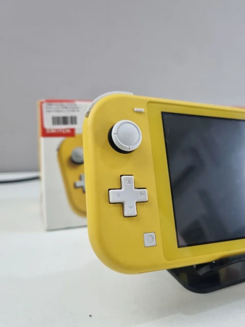 Nintendo Switchイエロー Console Nintendo Switch Lite 32GB Amarelo - Nintendo - IzzyGames