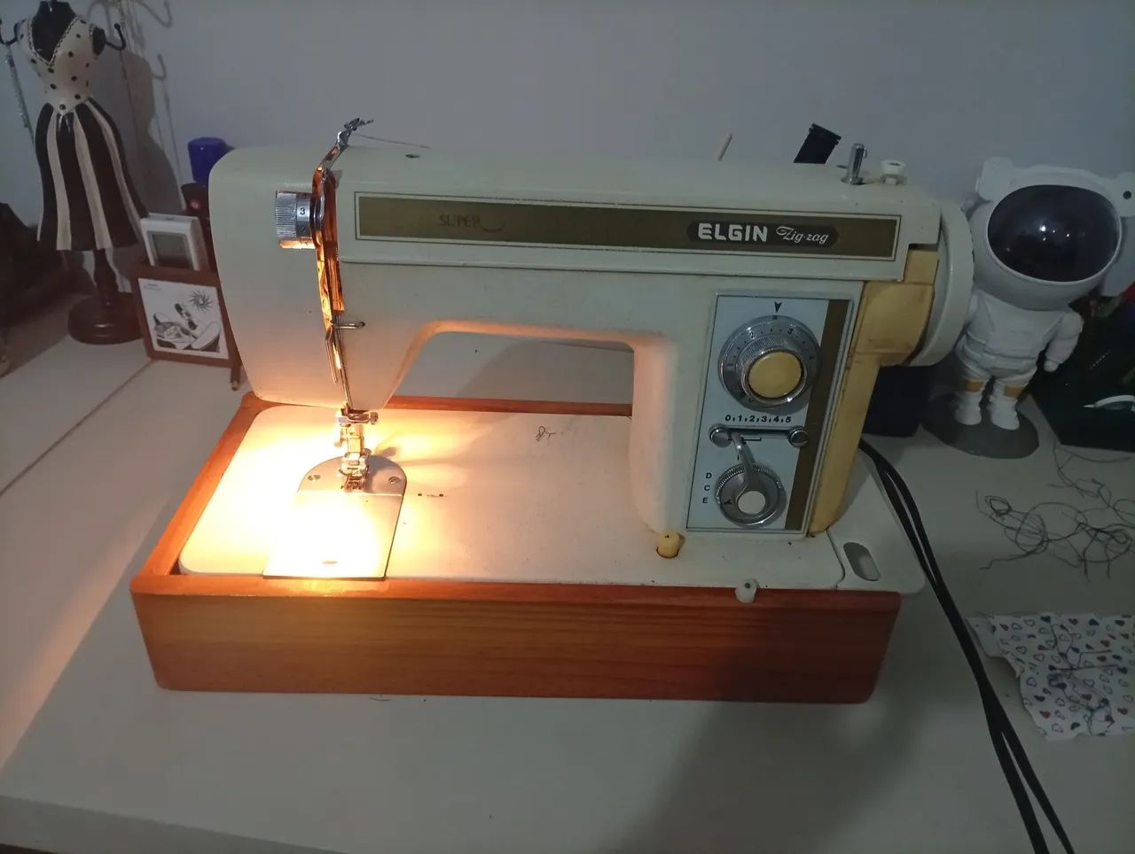 Máquina de costura usada 