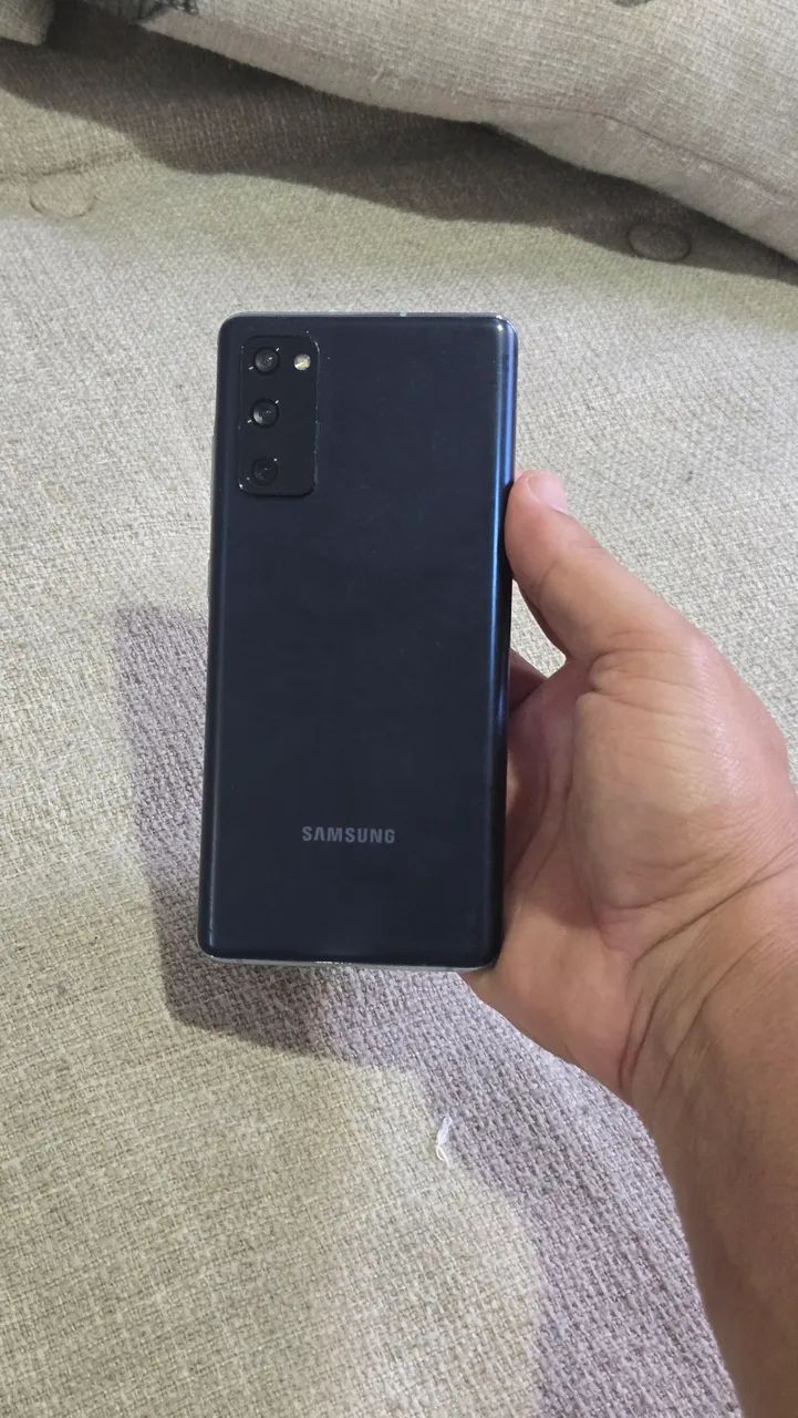 Galaxy S20 FE 128Gb  (impecável, todo original de fábrica) - Foto 2