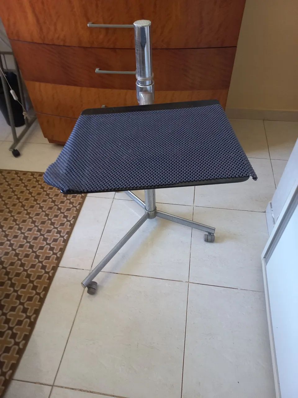  Mesa Regulável para Notebook 470986000759541761