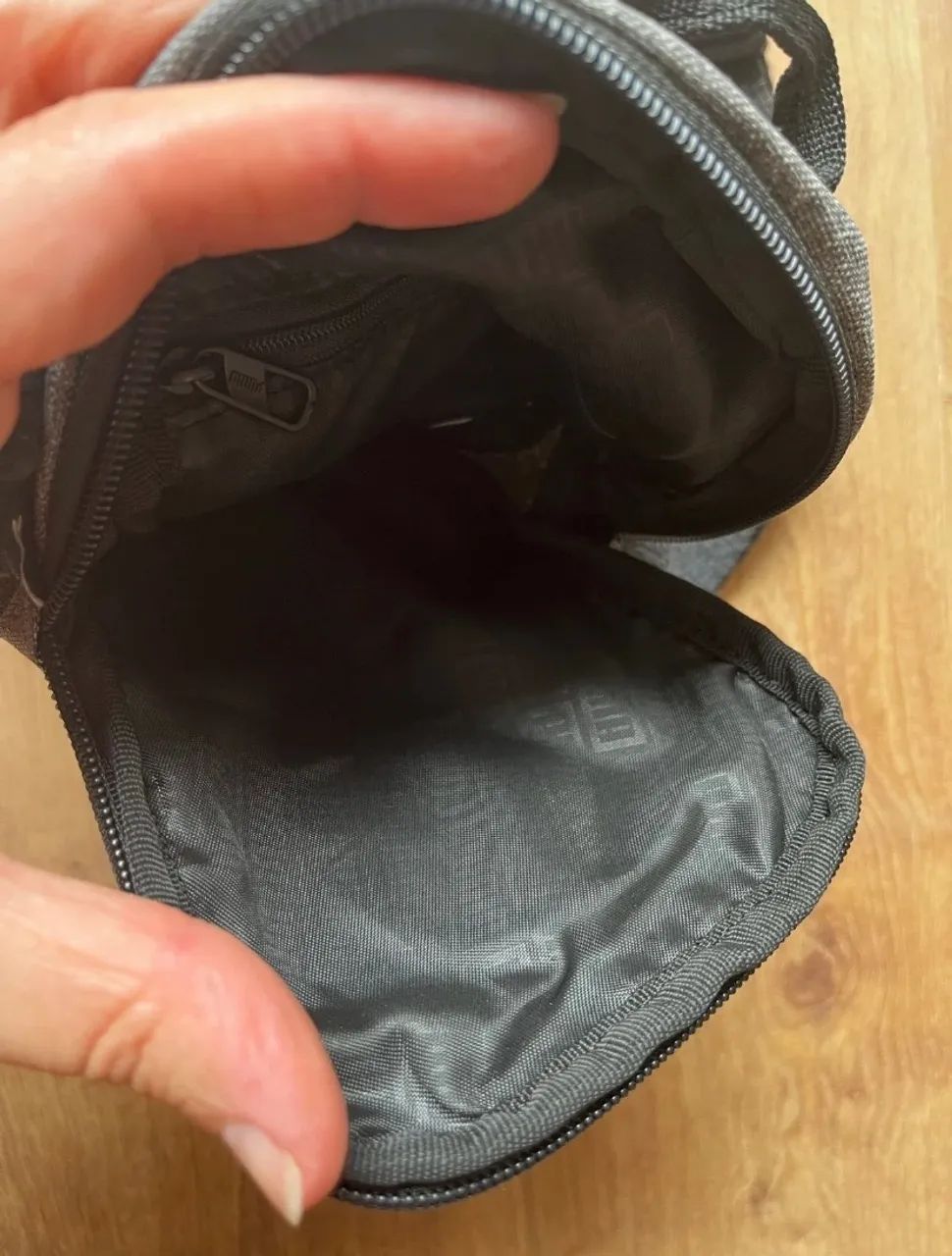 Bolsa Puma Crossbody Cinza - Foto 4