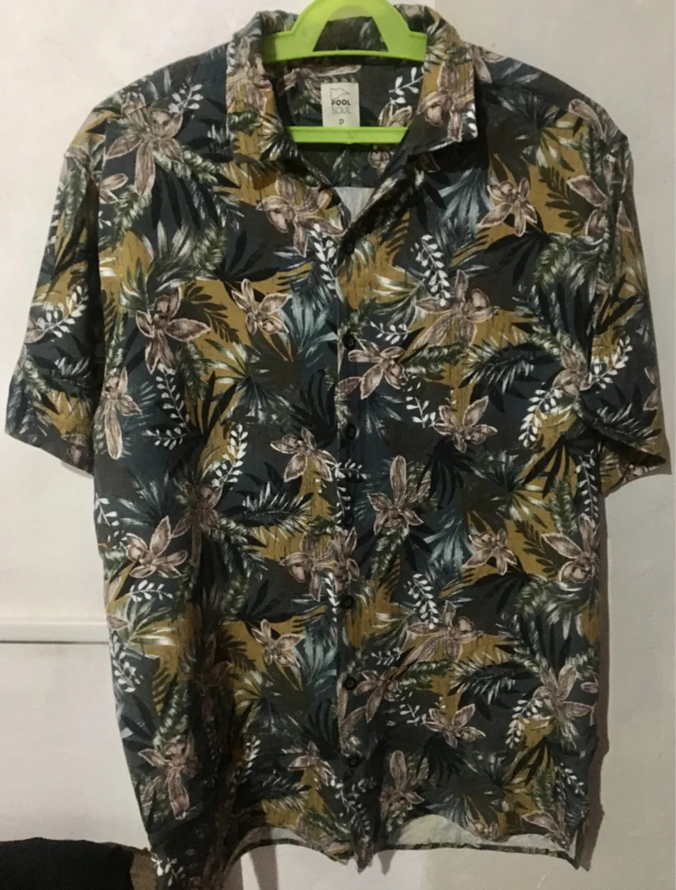 Camisa Floral Tropical