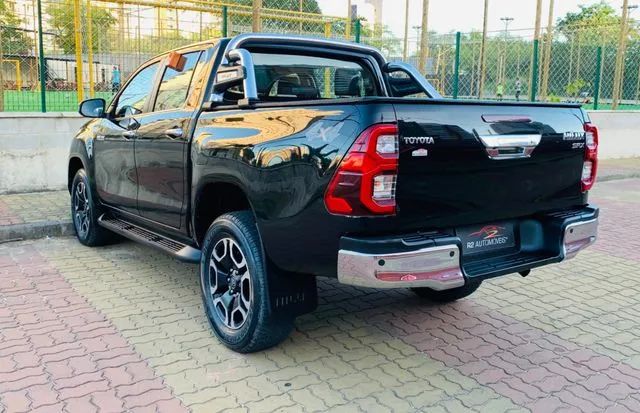 TOYOTA HILUX CD SRX 4x4 2.8 TDI 16V Diesel Aut. - Foto 5