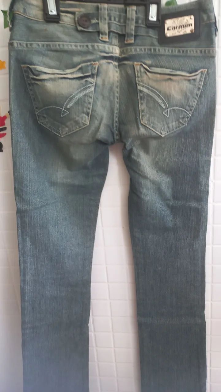 Calça jeans Carmim detalhes metal - Foto 5