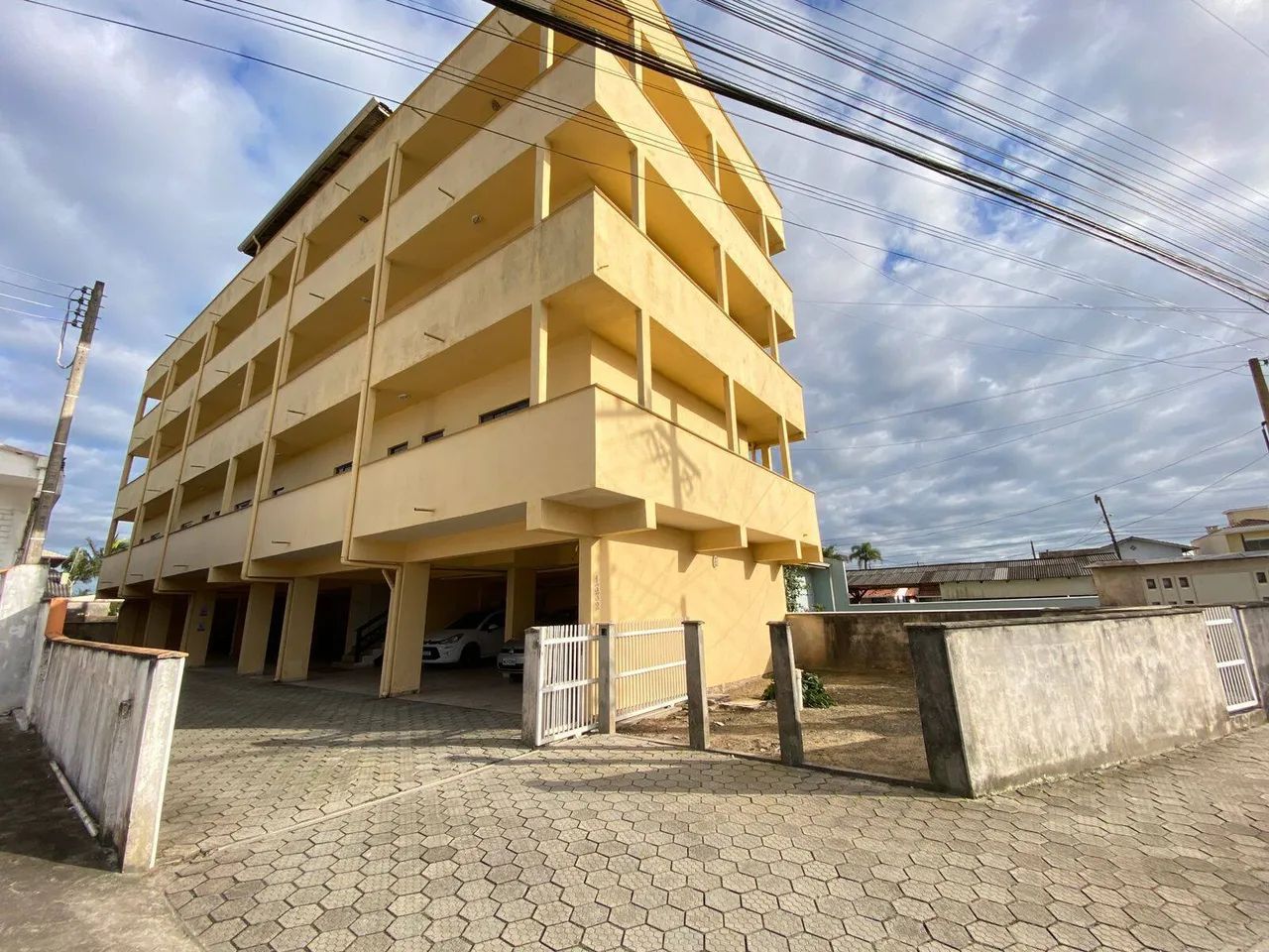 Prédio com 15 apartamentos, 688,5m², a venda em Bal. Barra do Sul - Salinas - Foto 4