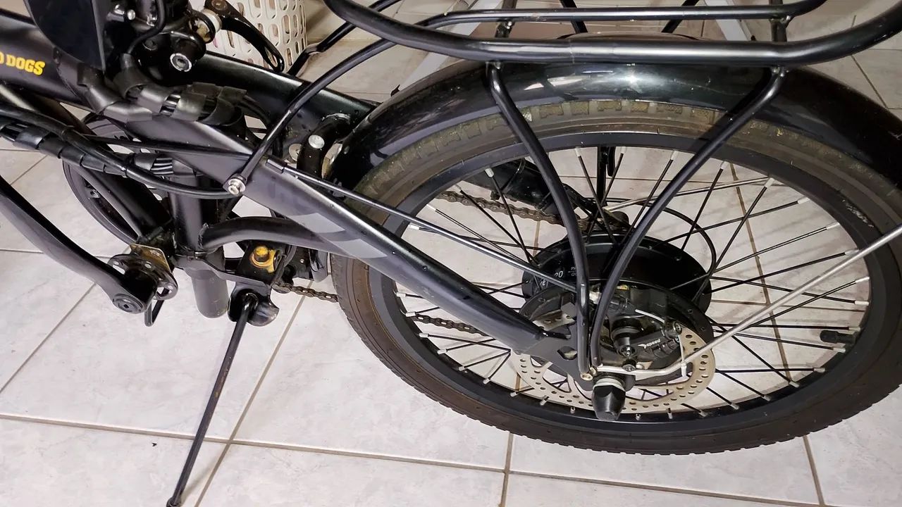 Bicicleta Elétrica Dobrável Pliage - Foto 4