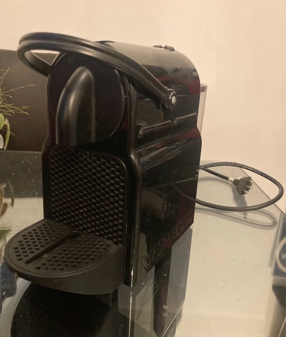 Cafeteira Nespresso Inissia Preta 110V