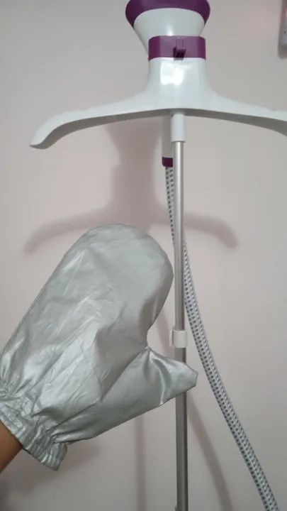 Vaporizador Steamer de Roupa Phillips Walita easytouch plus rosa 220V - Foto 2