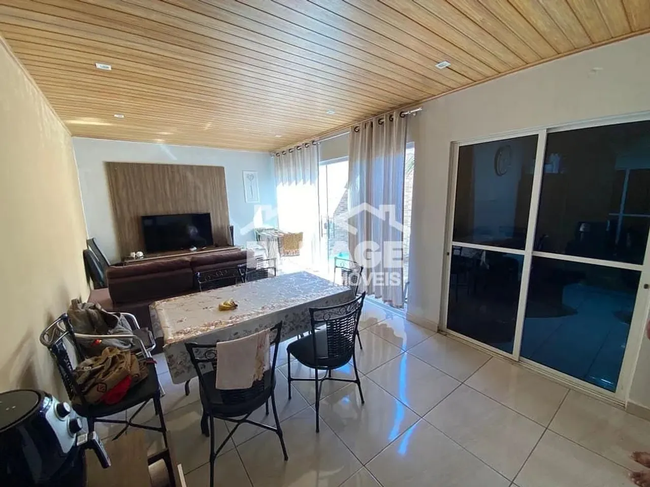 Casa à venda 2 Quartos, 1 Vaga, Petrópolis, Várzea Grande - MT | Condomínio Rubi
