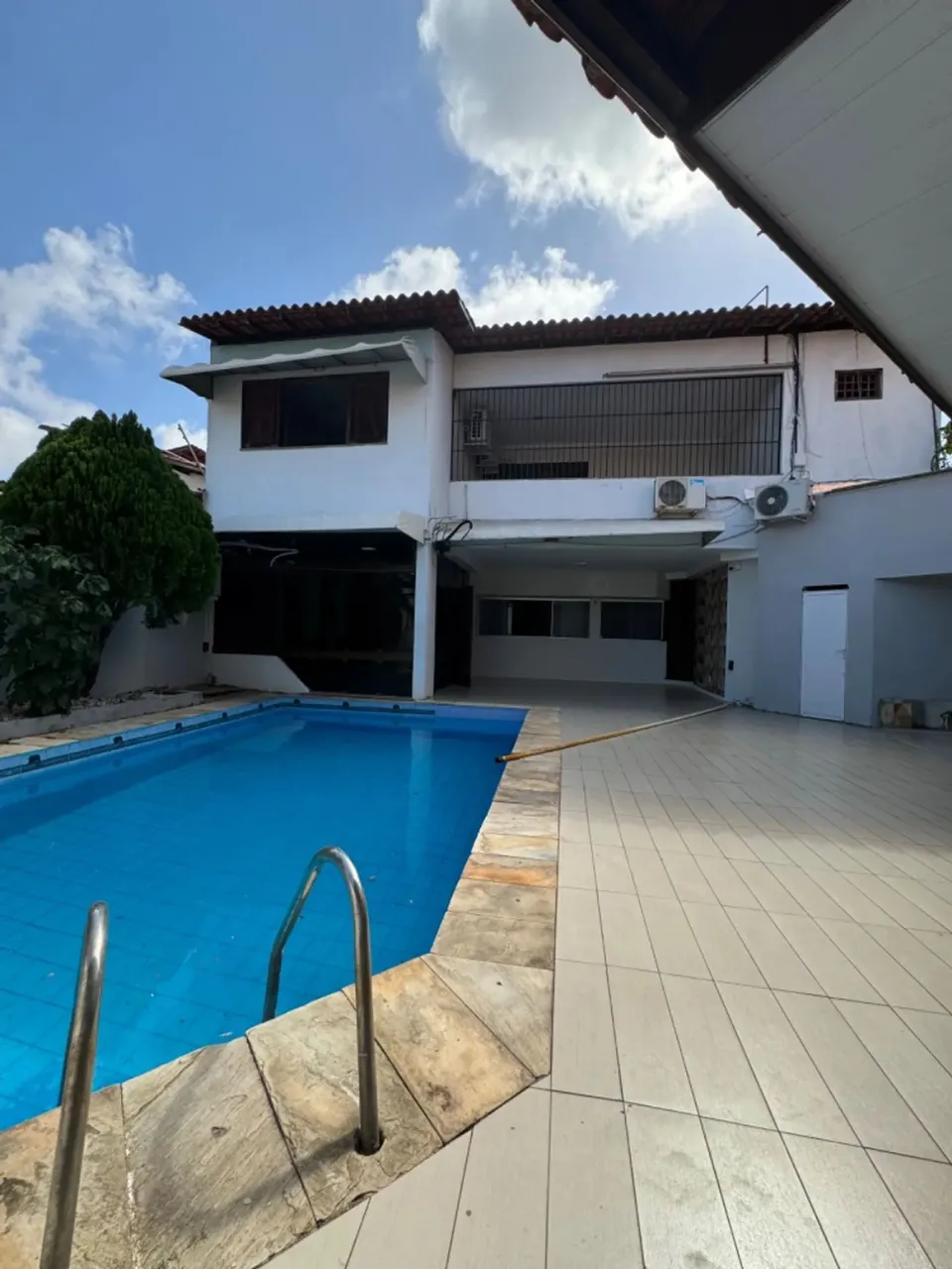 Casa para aluguel no Renascença com 4 quartos - piscina - Com projetados