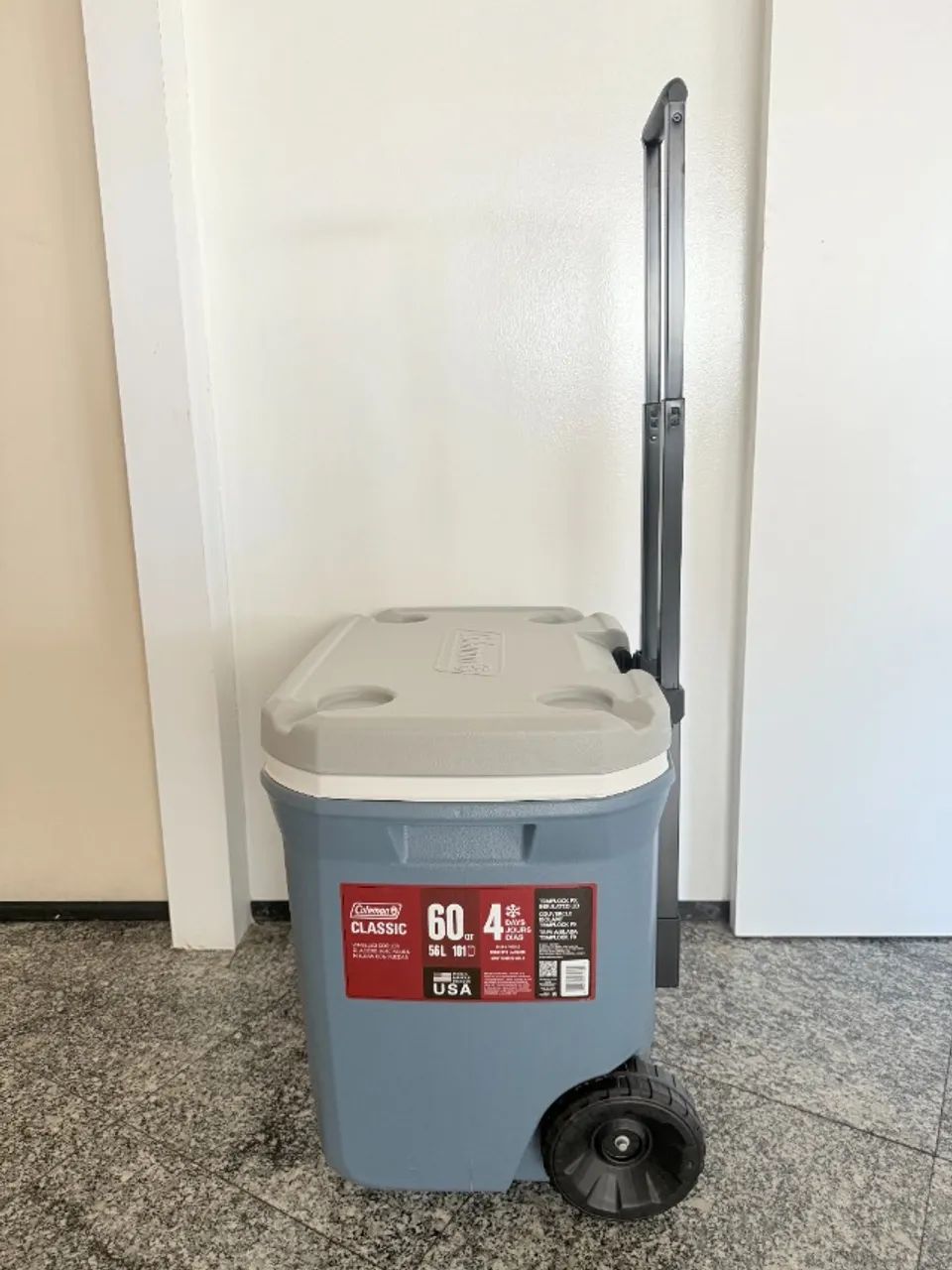 Cooler Coleman 56 litros c/ rodinhas Novo em Perfeito Estado - Foto 3