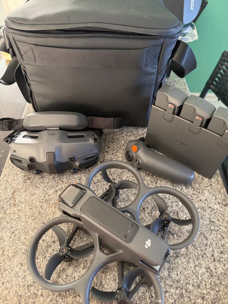 DJI AVATA 2 FLY MORE COMBO - Foto 2