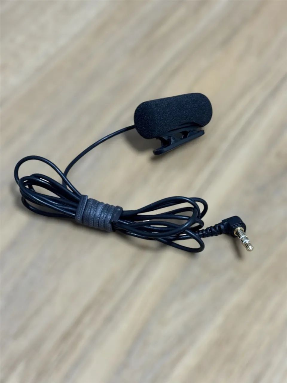 Microfone de Lapela Estéreo Sony ECM-LV1 Preto (Semi-novo)