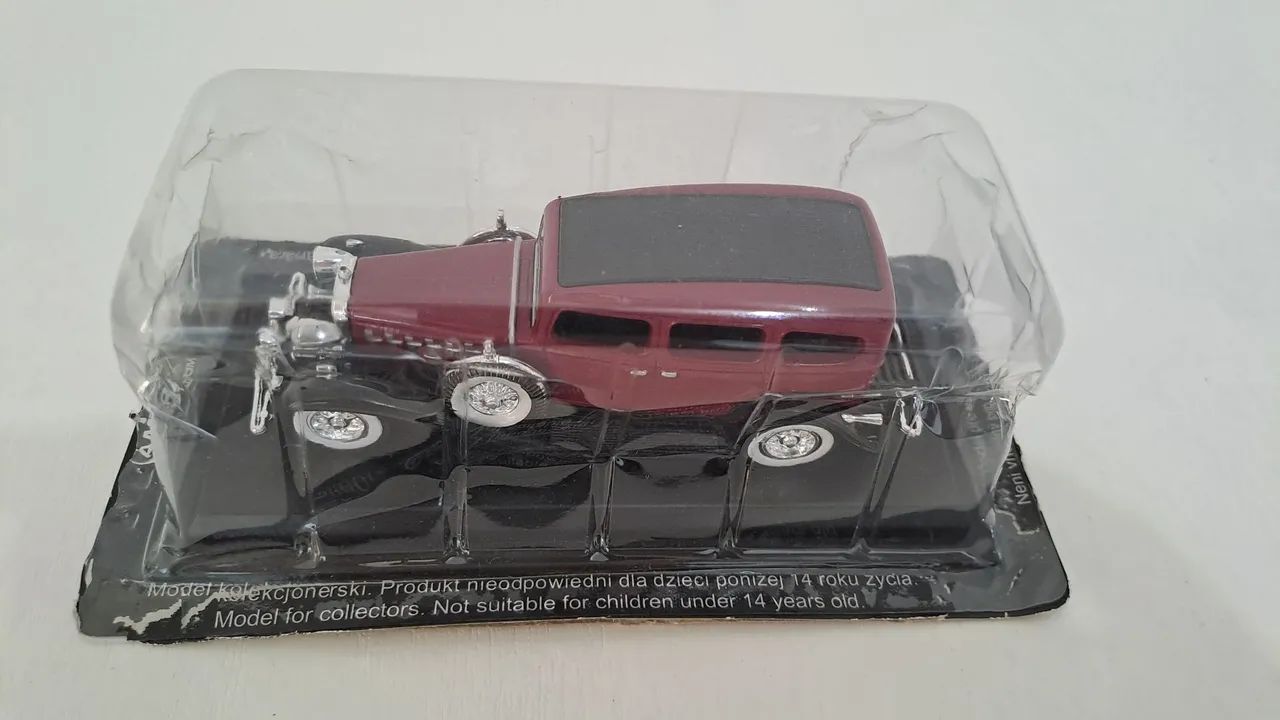 ** MT Cadillac 4-dr Hard Top 1932 esc. 1:43 AmerCom Collection - Foto 5