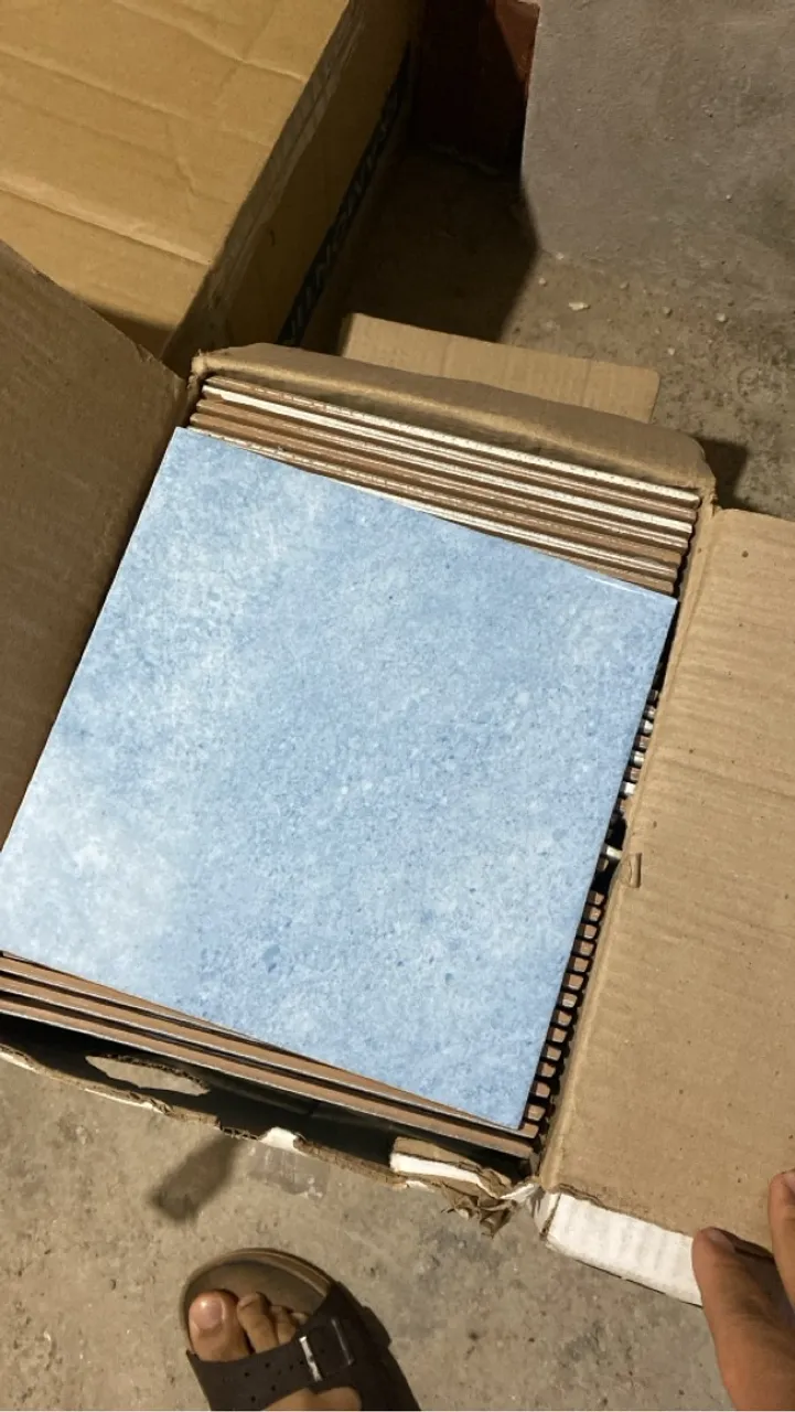 Porcelanato Azul Claro - Caixa com Pisos