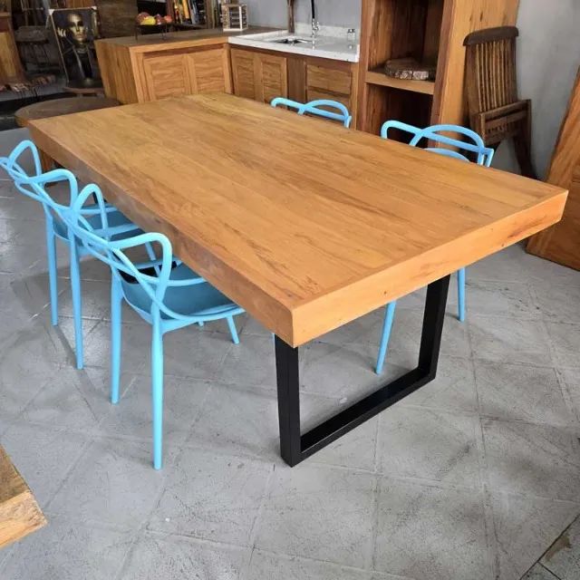 Mesa Com Tampo Peroba Rosa Pé De Ferro Pintura Eletrostática - Foto 2