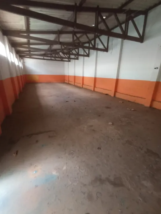 Galpão 600m2  No Centro de Anápolis só R$520 mil