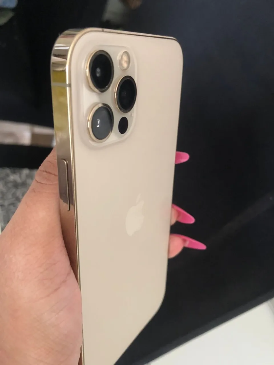 iPhone 12 Pro 2400