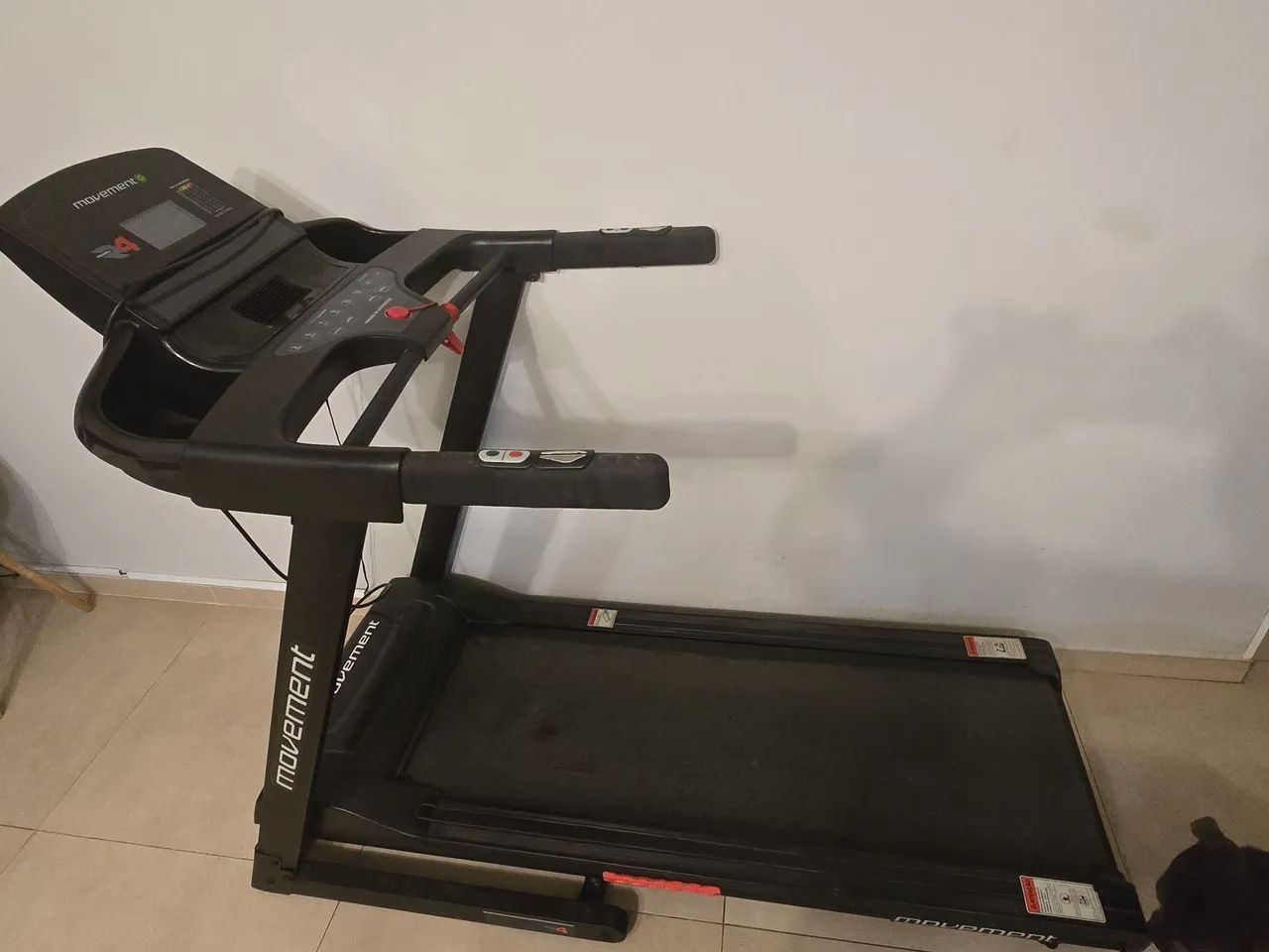Esteira Elétrica Movement R4- Ótimo estado!