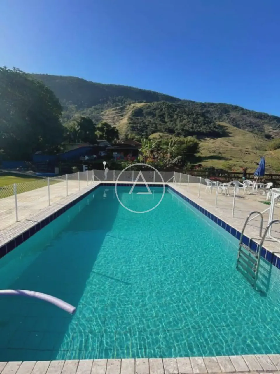 Excelente sítio com piscina na Bicuda Grande