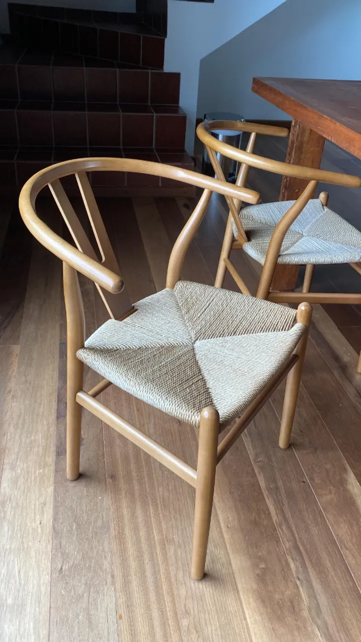 Cadeiras Wishbone novas