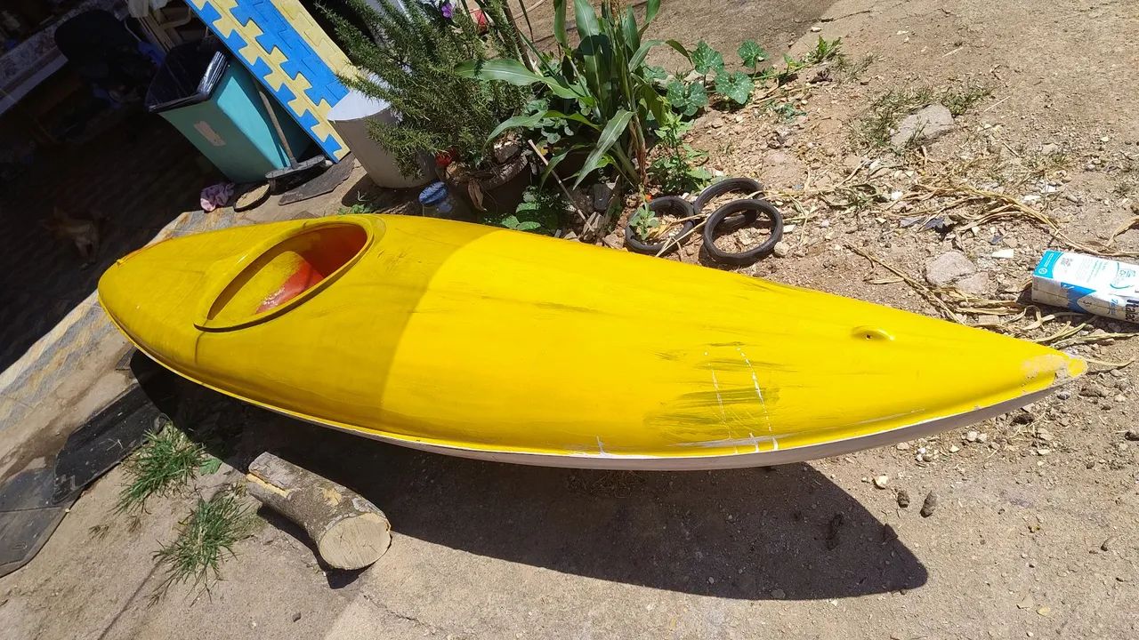 Caiaque urgente foi pintado