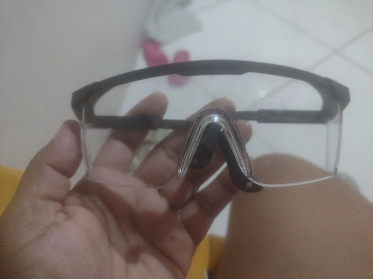 Cinto de proteção de altura novo capacete óculos e corda grande por 100 reais  - Foto 4