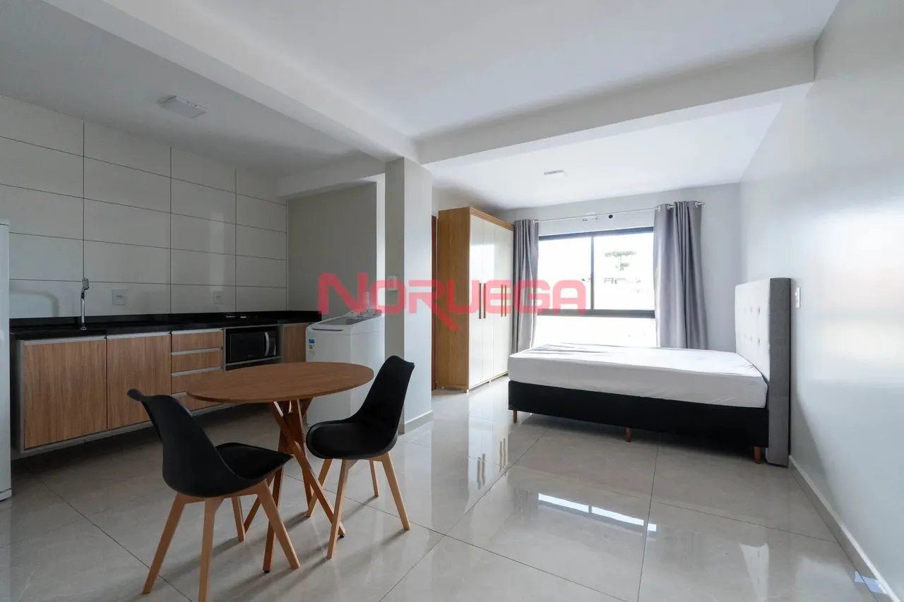 Apartamento para locação no Santa Cândida, Curitiba-PR: 1 quarto, 1 sala, 1 banheiro e 1 v
