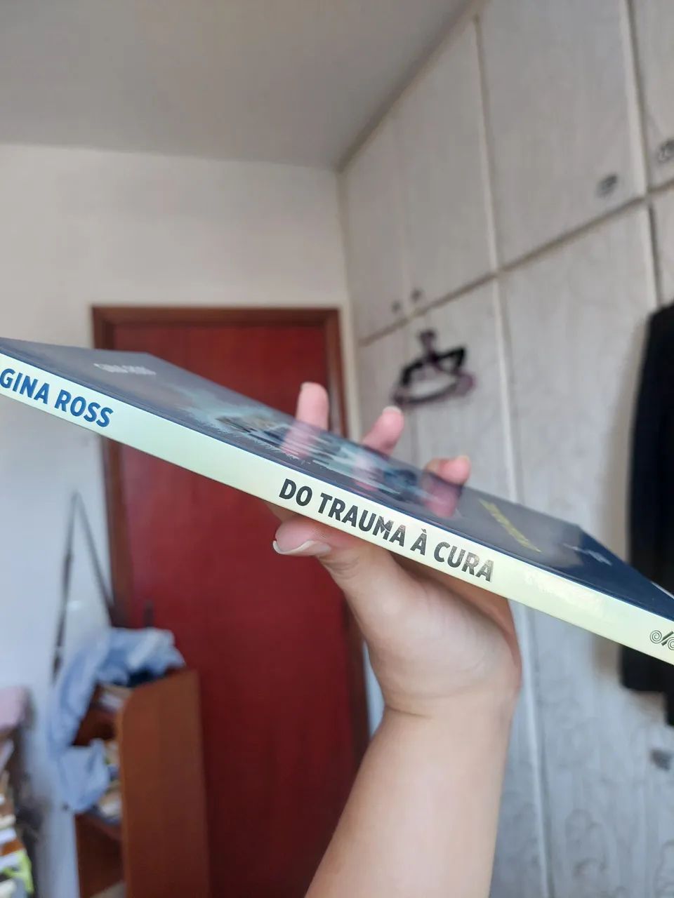 Livro do trauma a cura de Gina Ross64728253642115122