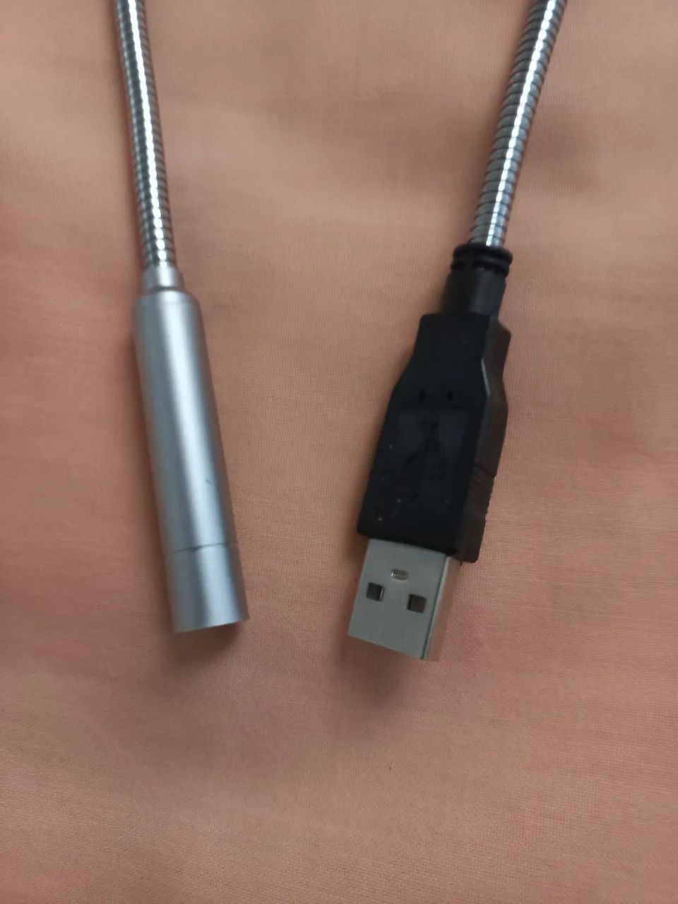 Iluminação flexível com mini lâmpada LED para teclado, livro,etc - Foto 2