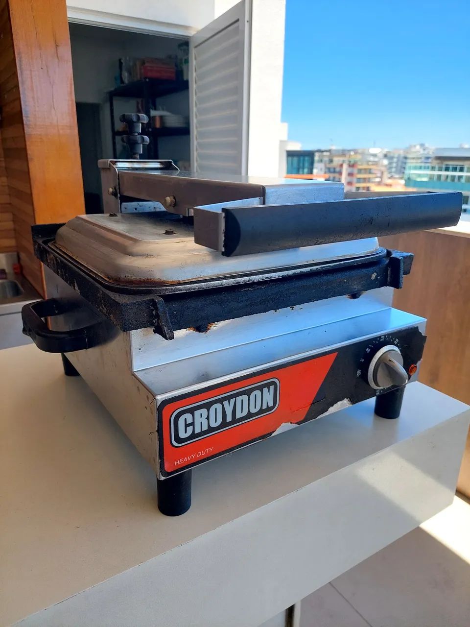 Chapa Sanduicheira Elétrica Croydon Heavy Duty 220v