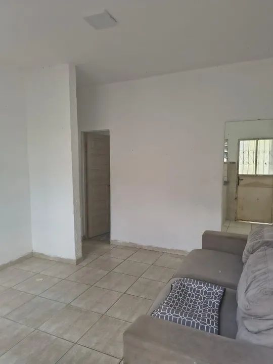 Vendo casa no Cj. Eldorado somente à vista - duplex com 4 quartos - Foto 3