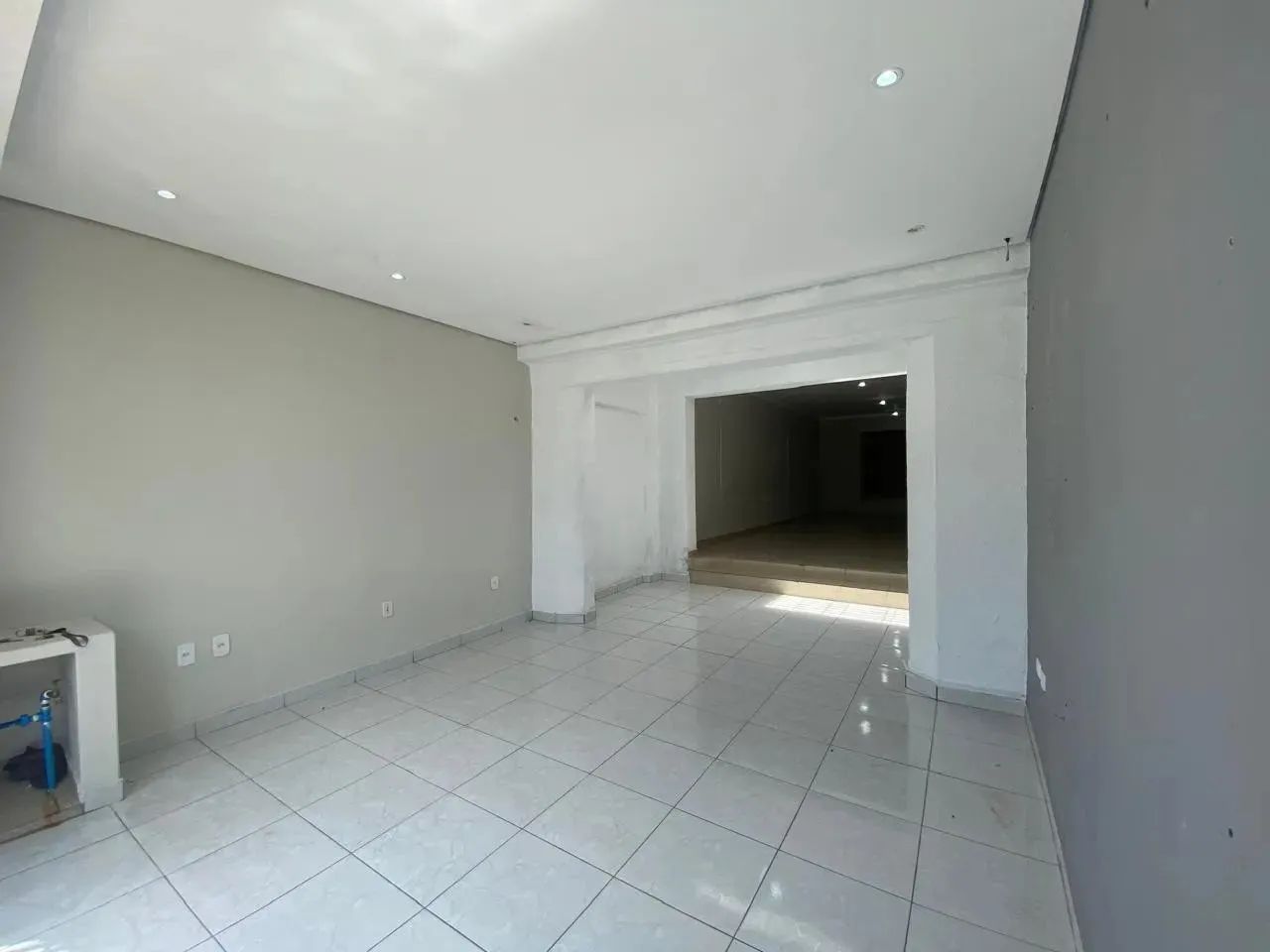Sala Comercial para Locação em Sorocaba, Vila Augusta, 1 banheiro - Foto 2