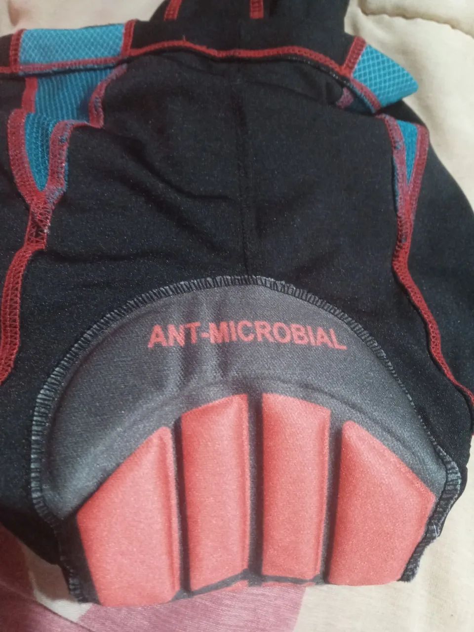 Calça p/ciclismo acochoda bem conservad - Foto 3