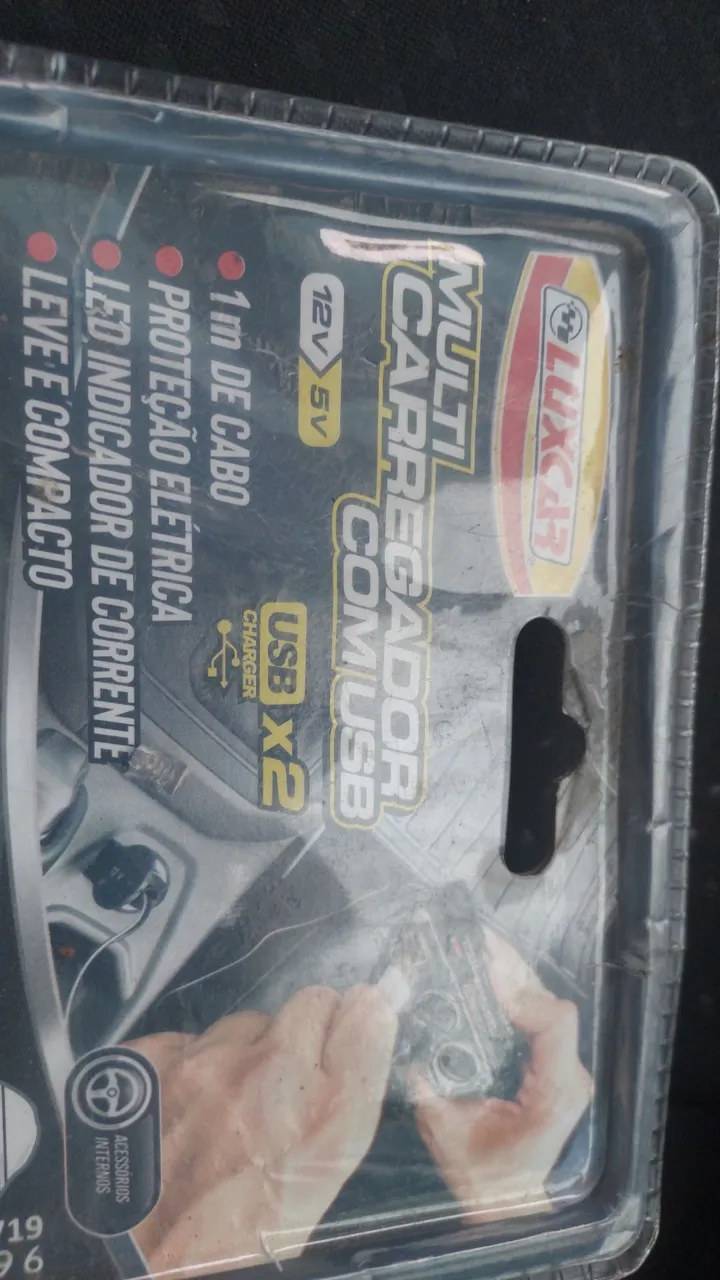 Carregador automotivo USB Luxcar - Prático e eficiente!