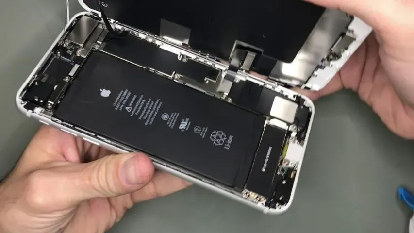 VENDO BATERIA DE IPHONE TROCA NA HORA