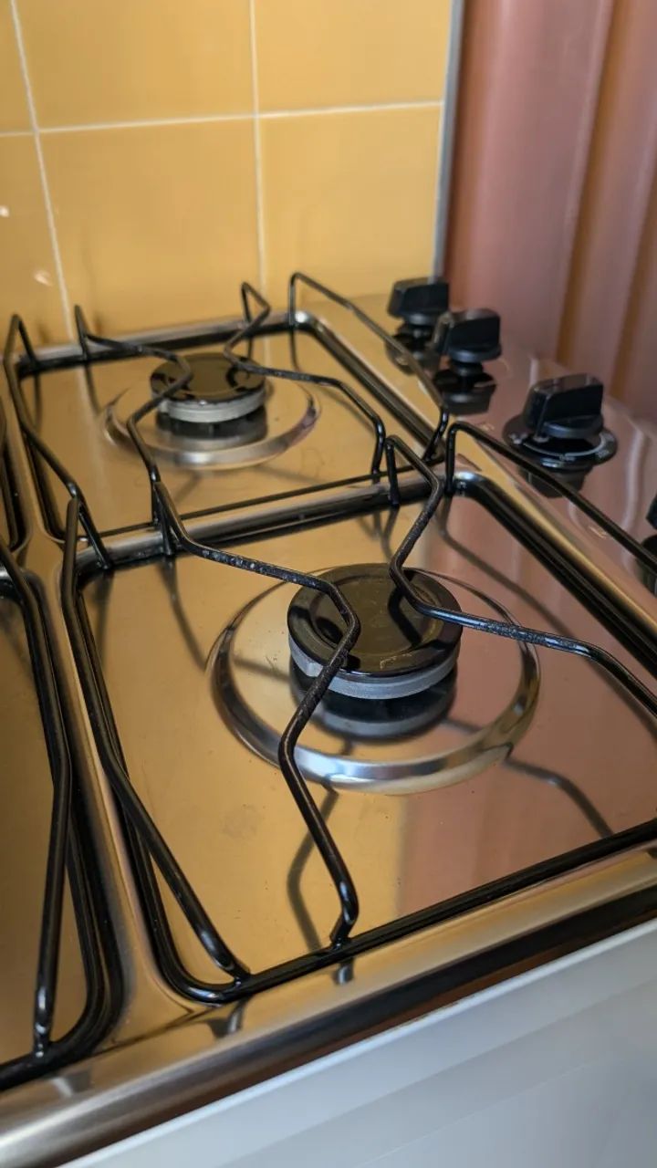 Fogão a gás da marca Electrolux - Foto 4