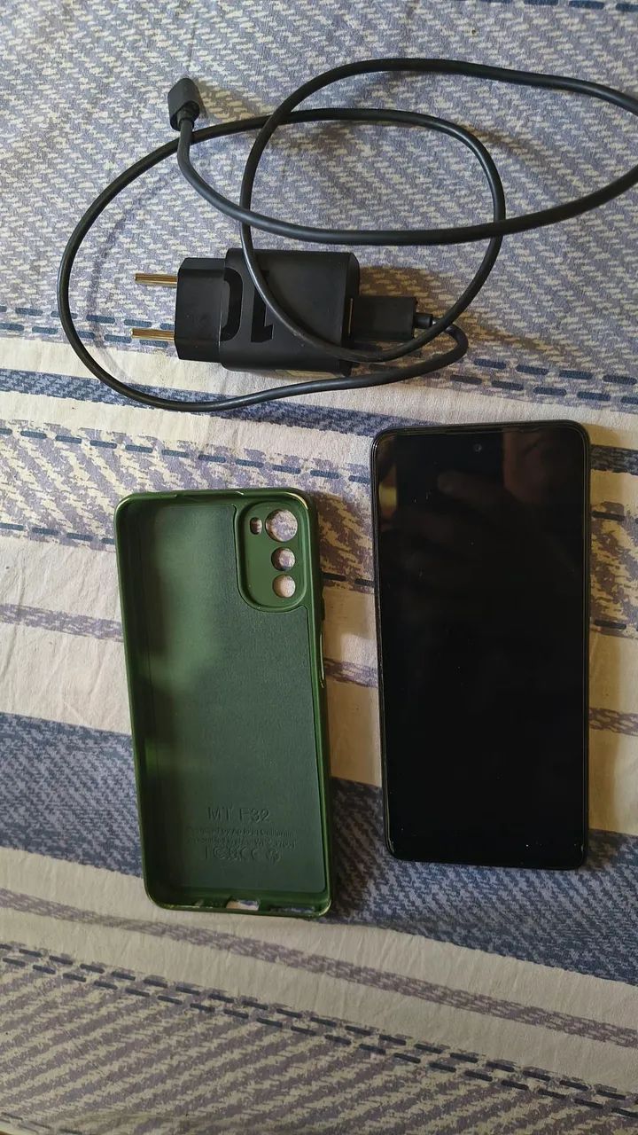 Celular Motorola Moto E32