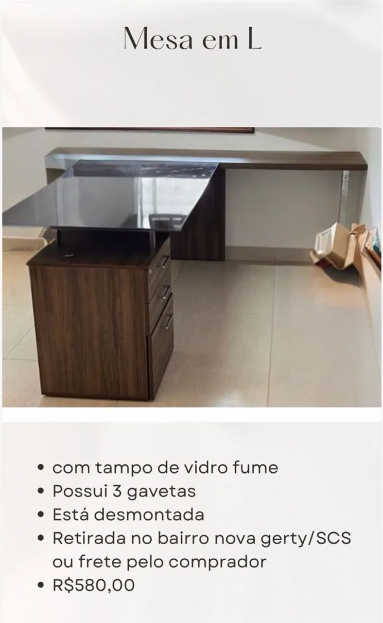 Mesa em L com tampo de vidro