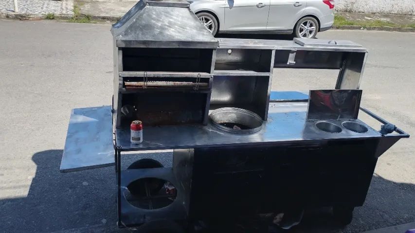 carrinho triplo para churrasquinhos,hot dog e Pastel - Foto 2