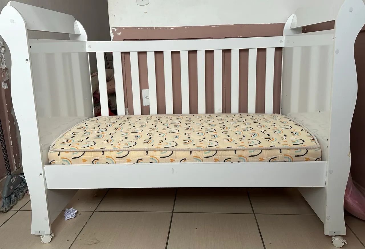 Quarto para bebê (guarda-roupa, cômoda, berço)  - Foto 3
