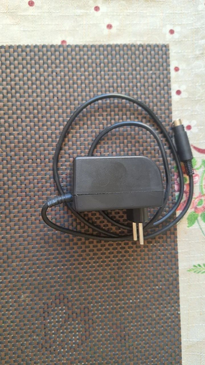 Fonte chaveada Bivolt para mesas de som Behringer modelo Xenyx  - Foto 4