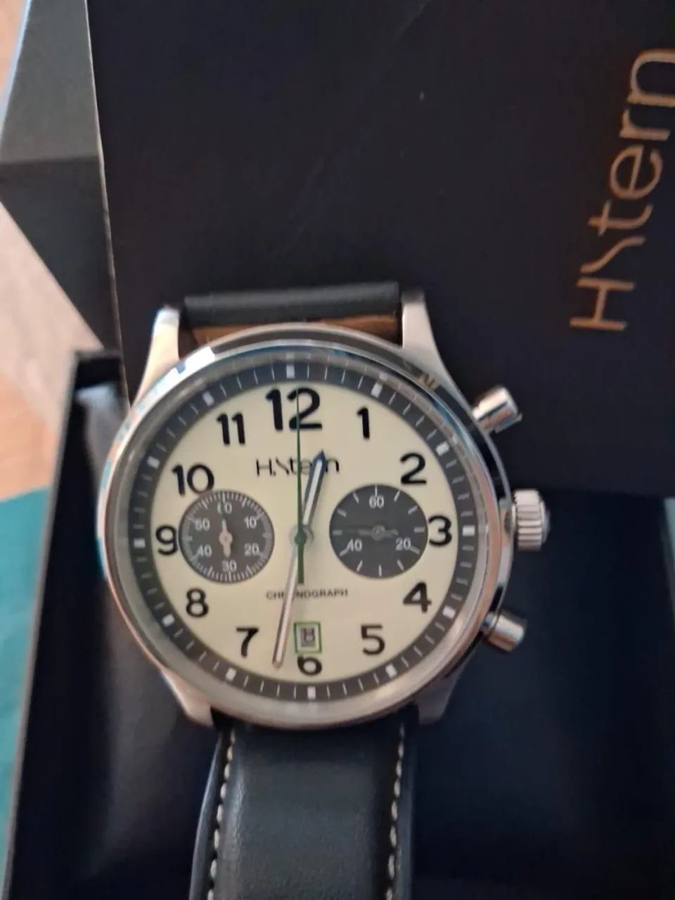 Relógio HSTERN 100 por cento original R$2500