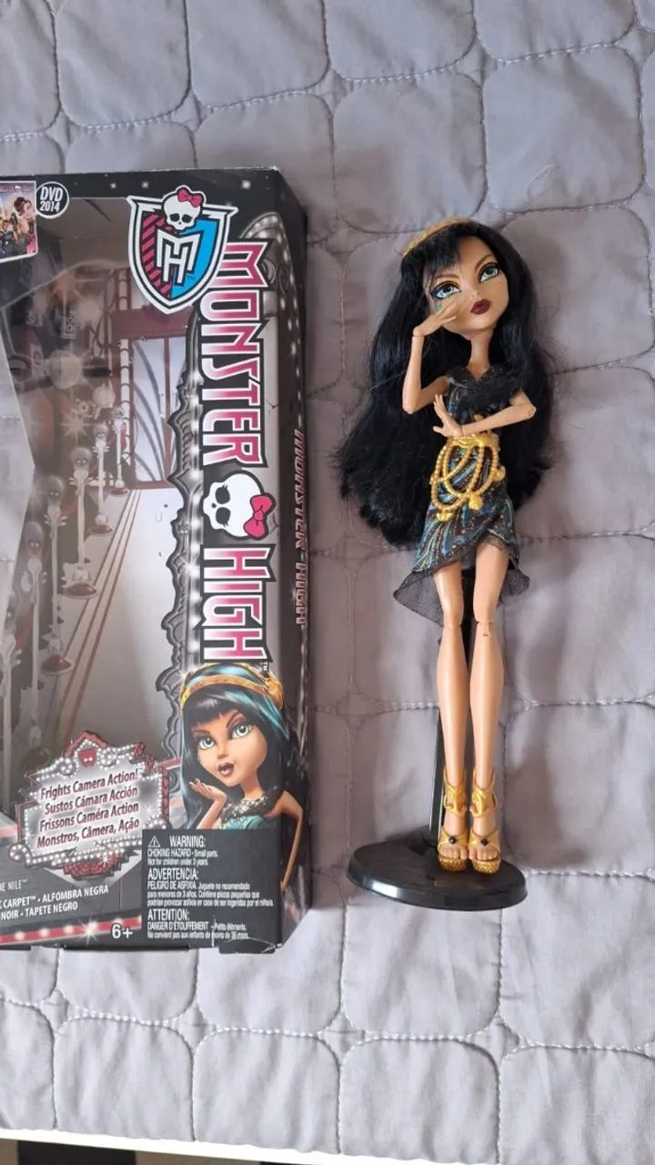 Boneca Monster High Cleo De Nile (COMPLETA COM CAIXA)